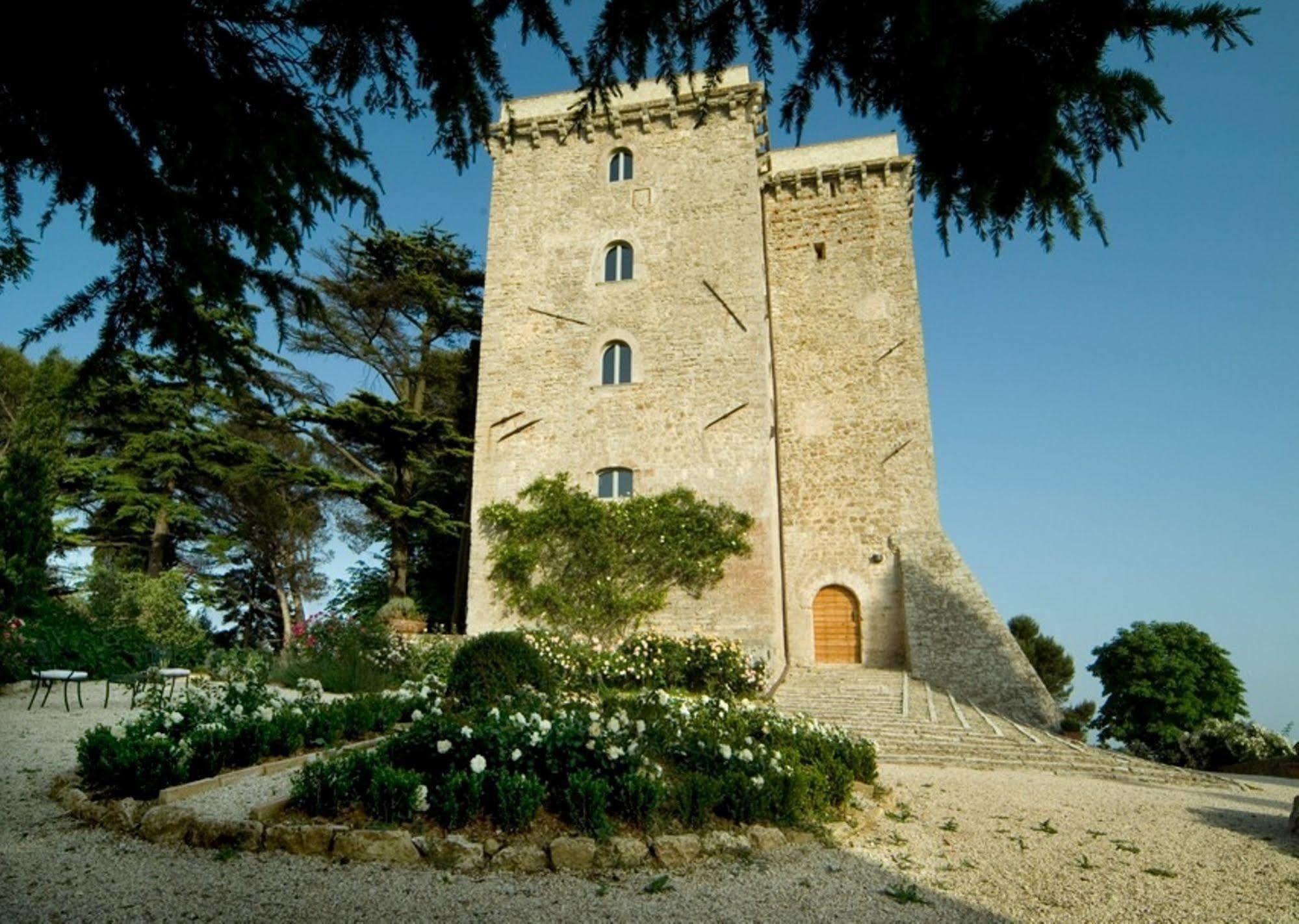 Torre Almonte Aparthotel Todi Exterior photo