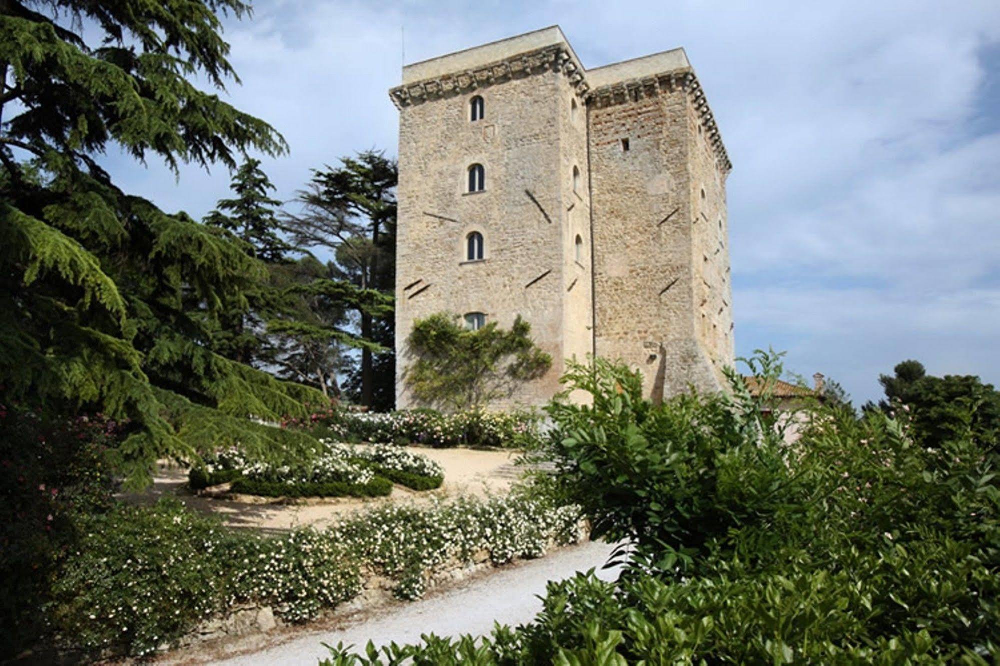 Torre Almonte Aparthotel Todi Exterior photo