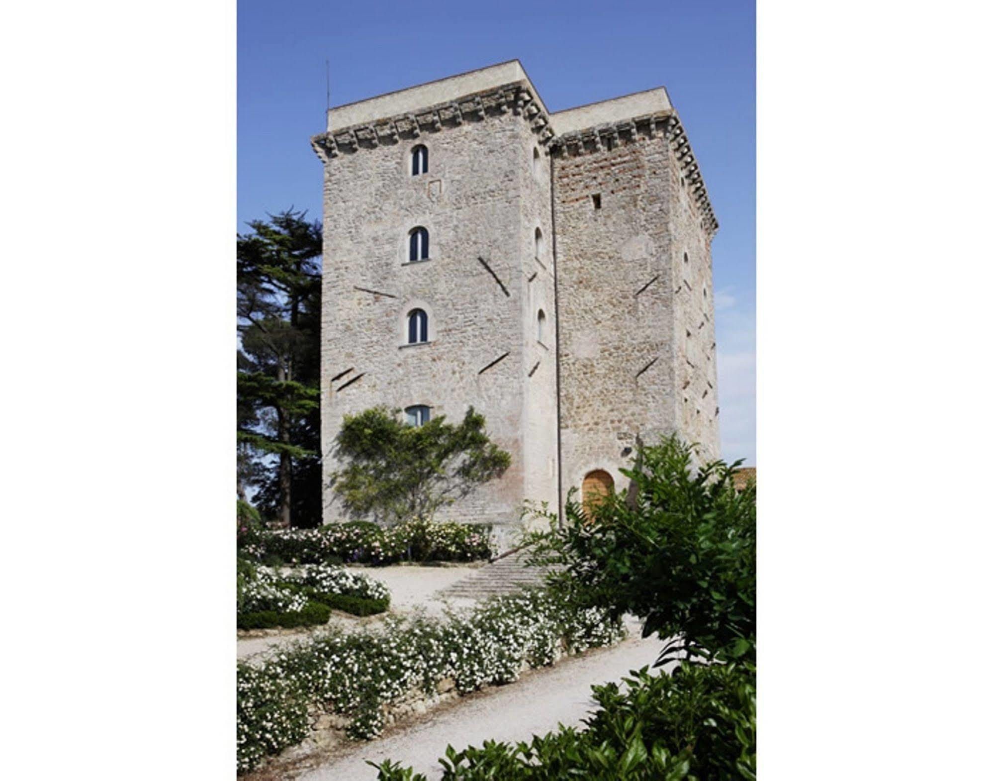 Torre Almonte Aparthotel Todi Exterior photo